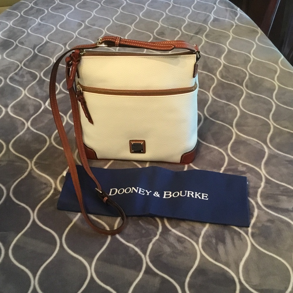 DOONEY AND BOURKE CROSSBODY